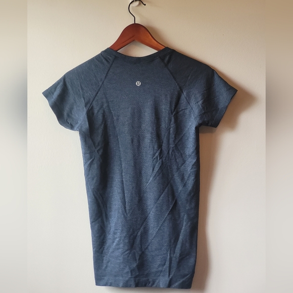 Lululemon size small propel shirt - Picture 2 of 4